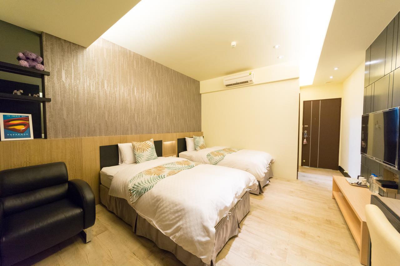 W Hostel Tainan Exterior foto