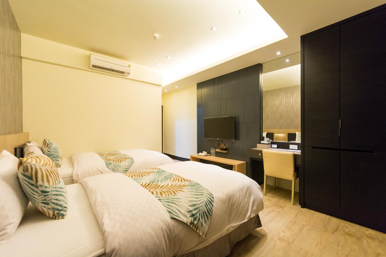 W Hostel Tainan Exterior foto